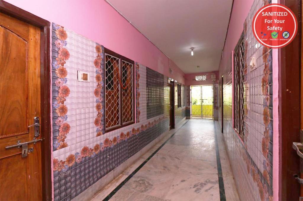 Goroomgo Ashoka Royal Puri Exterior photo